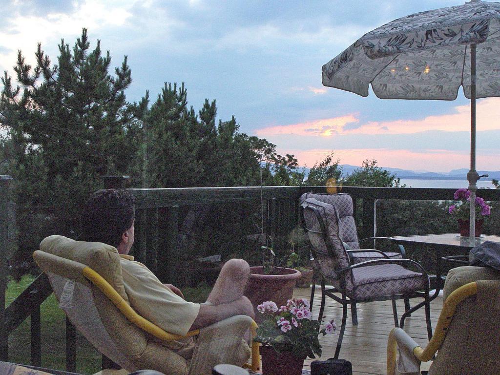 Gite La Halte Du Verger Bed And Breakfast Rivière-du-Loup Eksteriør bilde