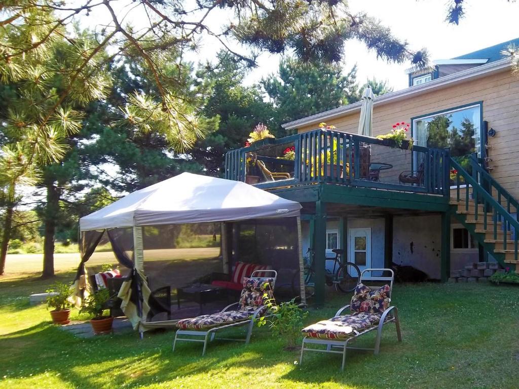 Gite La Halte Du Verger Bed And Breakfast Rivière-du-Loup Eksteriør bilde